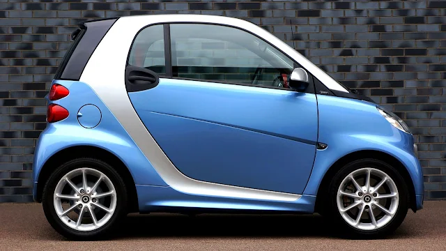 Smart Car - Image by VariousPhotography from Pixabay