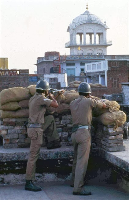 Operation Blue Star, Golden Temple, Amritsar, Punjab, India | Rare & Old Vintage Photos (1984)