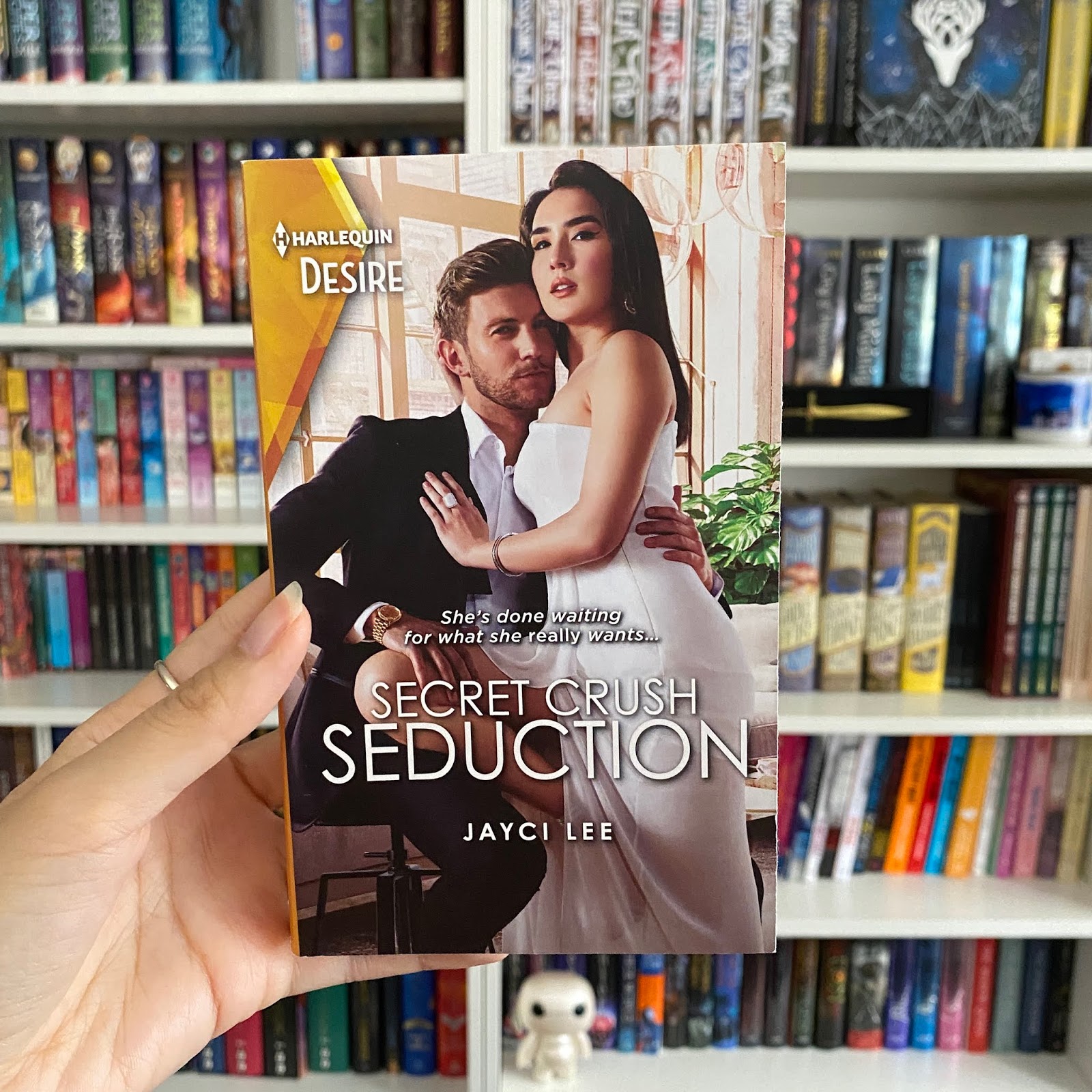 Book Review: Secret Crush Seduction (Heirs of Hansol #2)