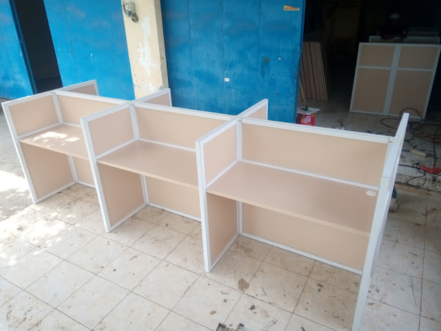 Meja Cubicle Workstation  30 Staff + Furniture Semarang