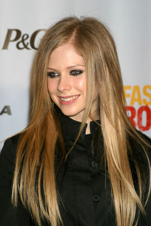 Avril Lavigne Brown Hair. avril lavigne brown hair.