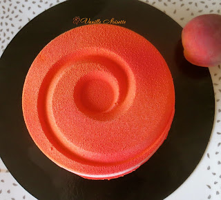 Entremets pêche vanille velours