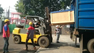 Sewa Forklift 5 Ton di Gunung Putri - Bogor