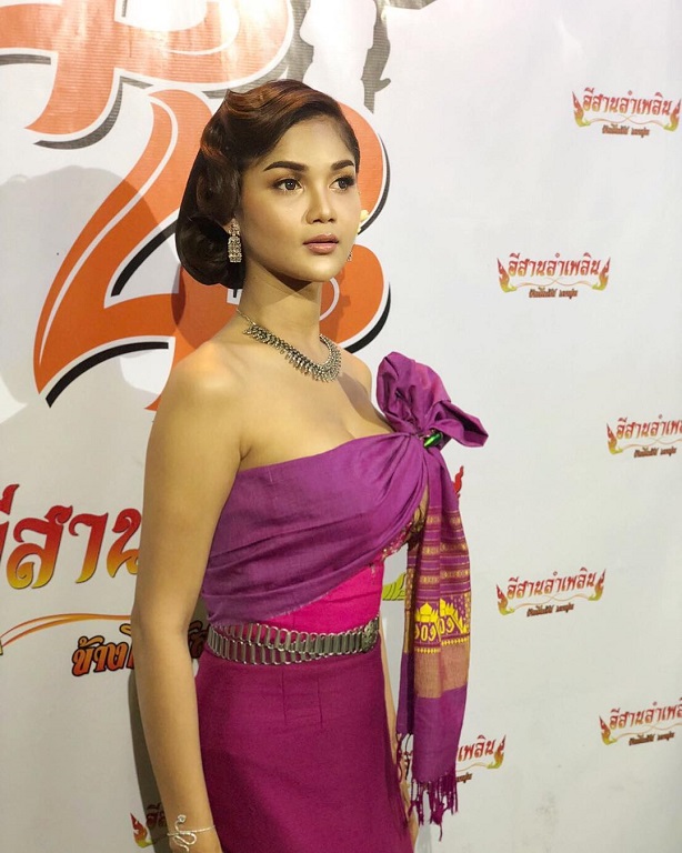 gingleed ladyboy Thailand Instagram photo