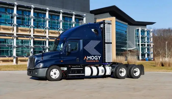 Empresa norte-americana apresenta primeiro caminhão movido a amônia