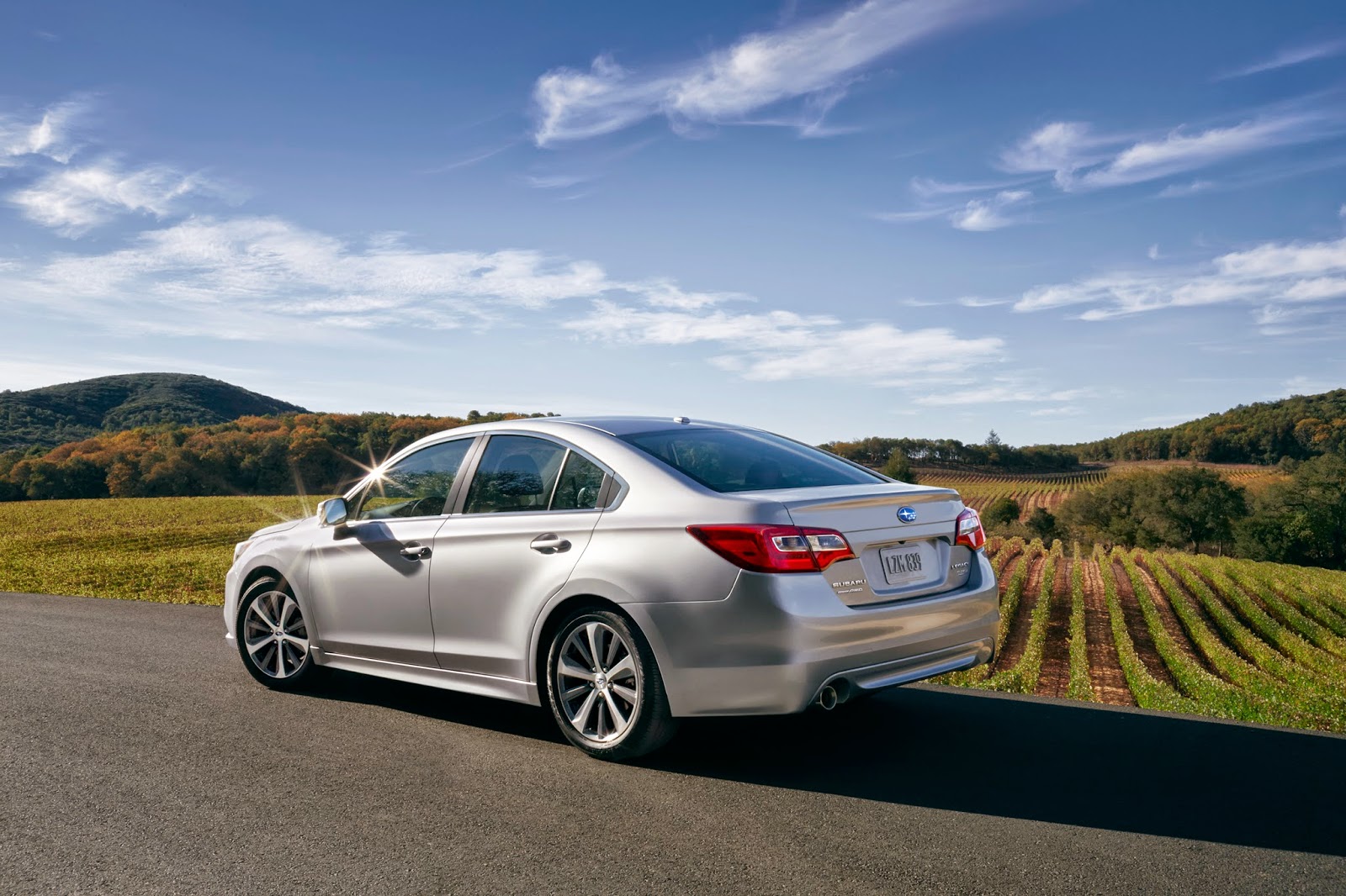 SUBARU LEGACY NAMED “BEST CAR TO BUY 2015” BY THE CAR CONNECTION
