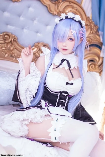 rem cosplay cantik