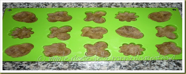 Biscottini primaverili di pasta frolla e orzo (9)