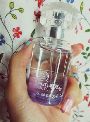 Parfum fragrance White