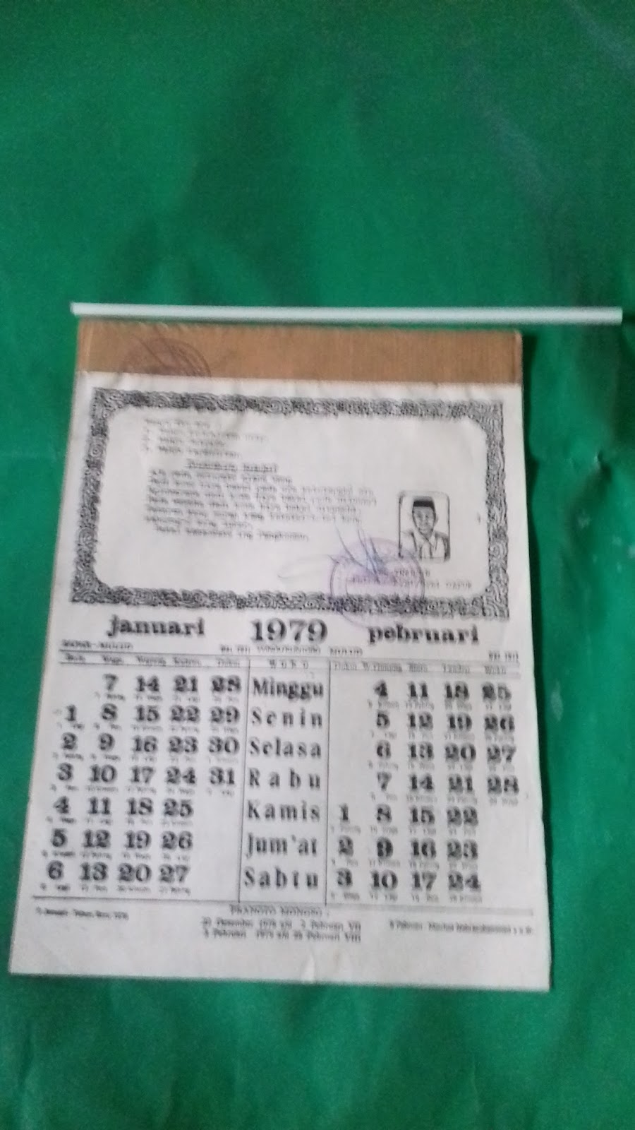 Gudang Barang Lawas KALENDER  JAWA  TAHUN 1979 ADA HARI  