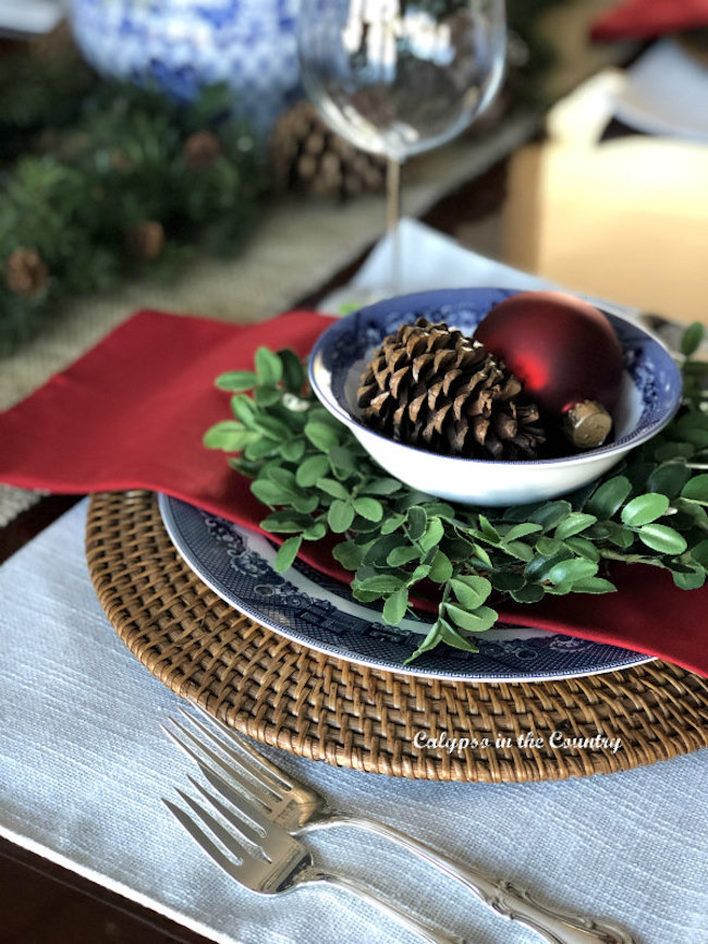 Christmas Table in a Navy Dining Room by Calypso in the Country featured at Pieced Pastimes