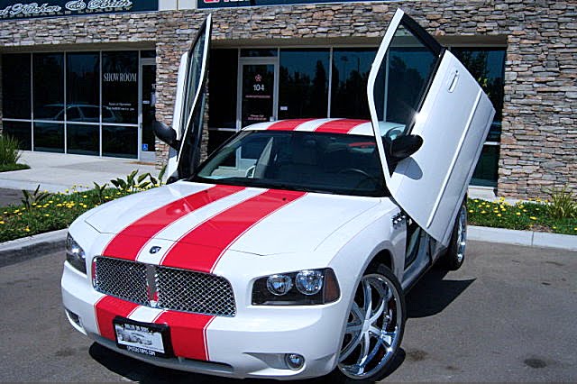 Modified Car Charger White Red stripes Custom Interior