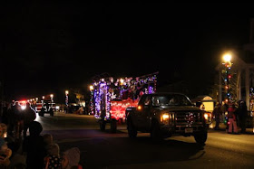 Taylor's Falls Christmas lighting parade, a community event