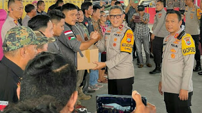 Polri Bersama TNI Gelar Baksos di Kota Bitung