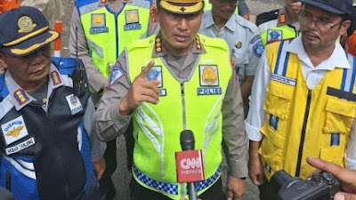 Jaga Fungsi Jalan,Dir Lantas Polda Sumut Turun ke Batu Jomba Tapsel !!!