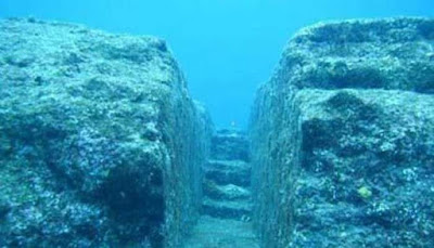 Piramida Yonaguni