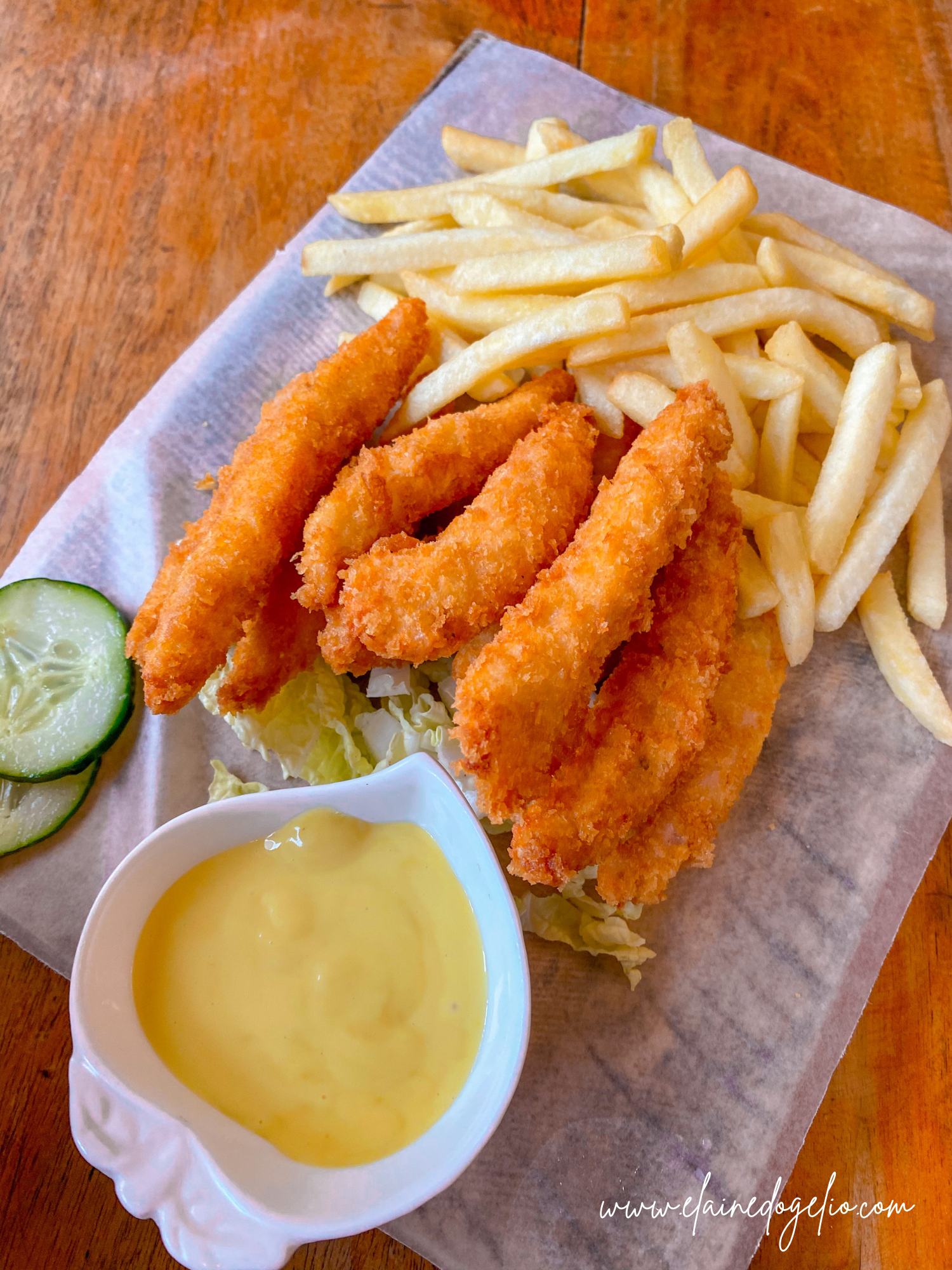 Cafe De La Memoire - Chicken Fingers