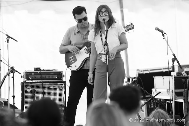Cat Clyde at Hillside Festival on July 23, 2022 Photo by John Ordean at One In Ten Words oneintenwords.com toronto indie alternative live music blog concert photography pictures photos nikon d750 camera yyz photographer