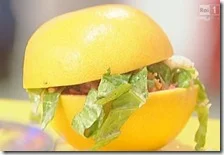 Pompelmi rosa con insalata di gamberetti