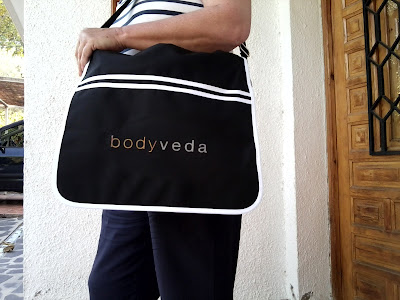 Taller, estampación, bolsos, monederos, complementos, Madrid, Solysertex, transfers, pedrerías, strass, tachuelas de metal,