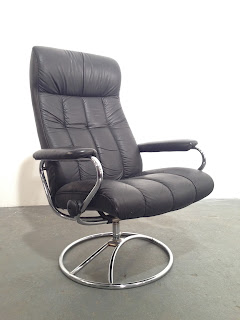 Vintage 1970s Ekornes Scandinavian Recliner