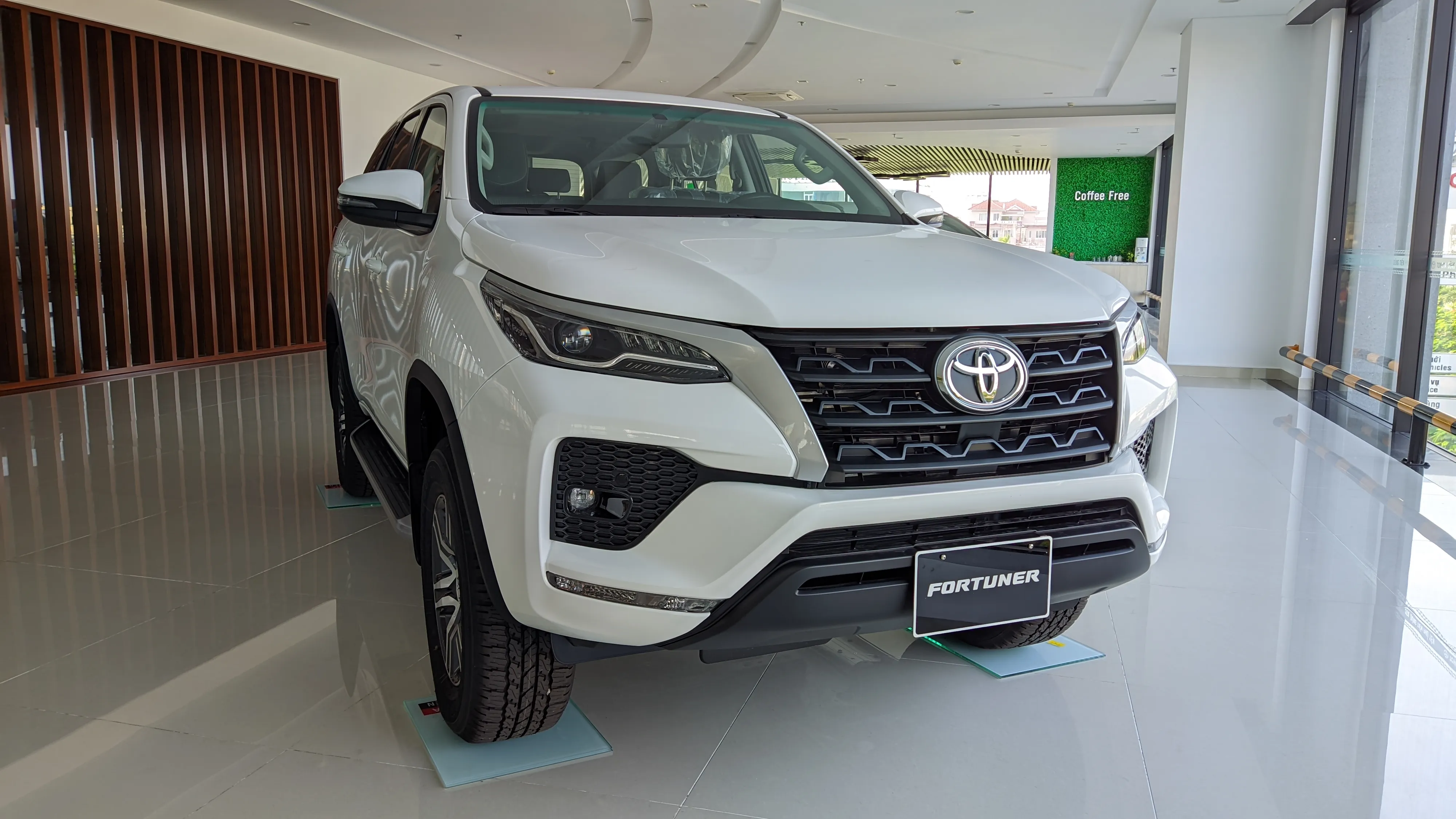 hình ảnh Toyota Fortuner 2022