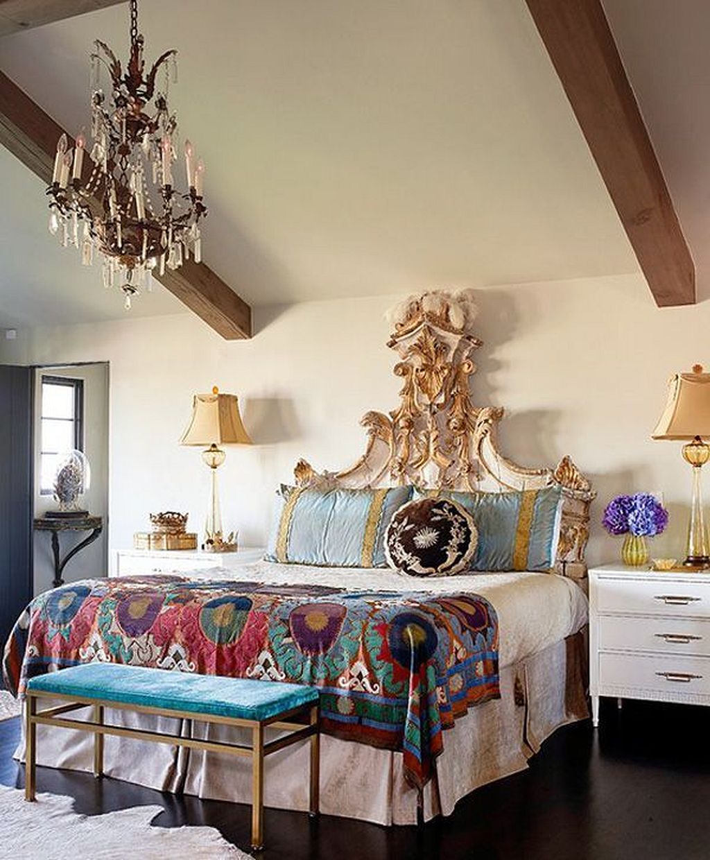 Fascinating Boho Chic Bedroom Decorating Ideas 