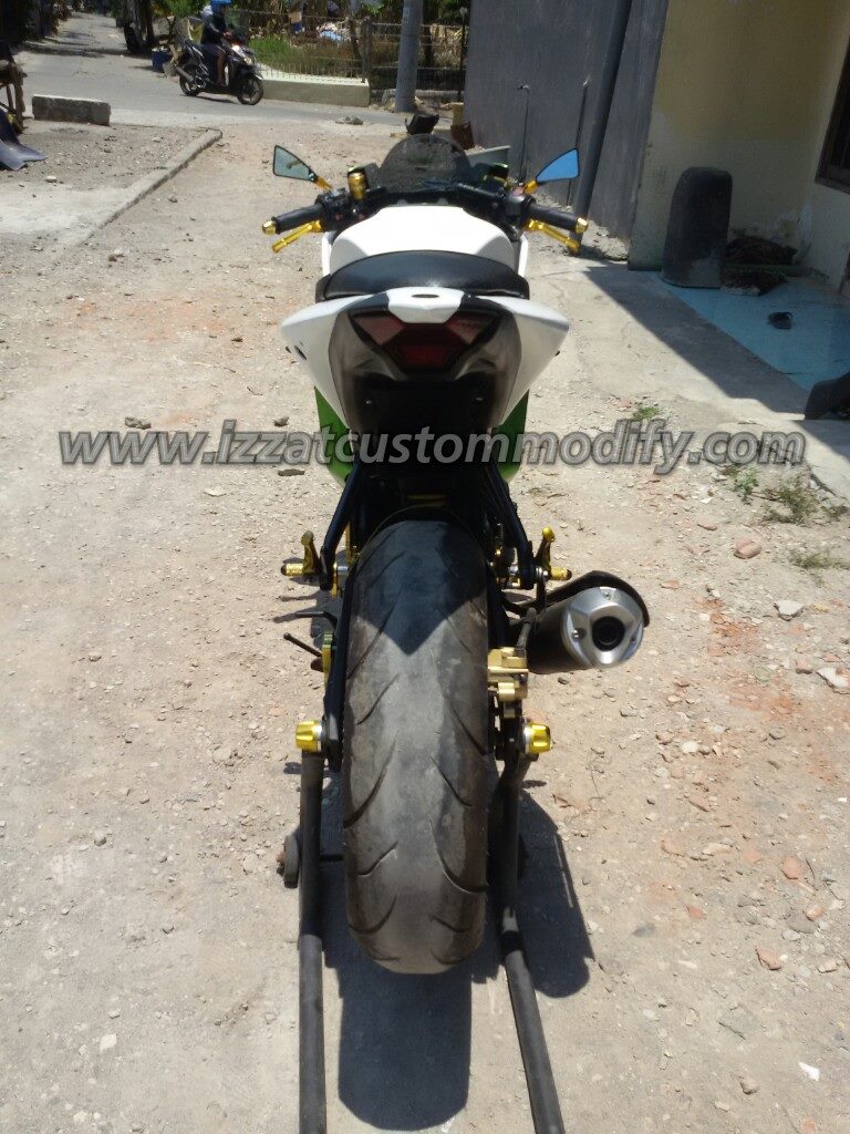 Koleksi Ide Modifikasi Body Custom New Vixion Terbaru Fire Modif