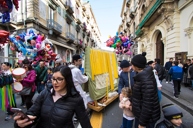 Festa di Sant'Agata a Catania: il giro esterno, le cannelore