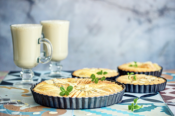 Tart sa kruškama i bademom