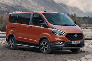 Ford Tourneo Custom Active (2020) Front Side