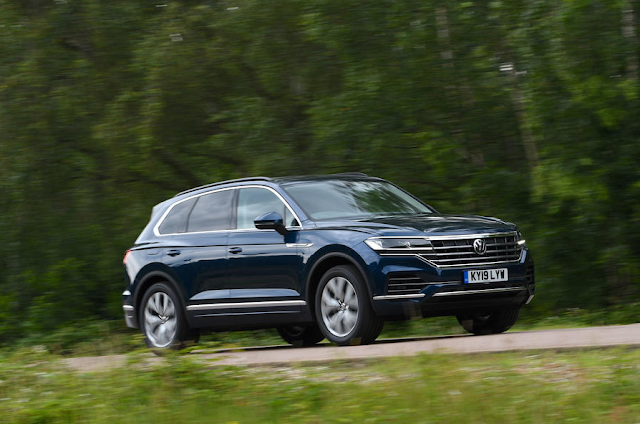 http://www.goldenautocars.com/2019/07/review-volkswagen-touareg-30-tsi-2019-uk.html