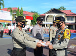 Jago Media !! Iptu Alam Personil Polres HSU Diganjar Penghargaan Kapolda Kalsel Irjen Pol Dr Nico Afinta SIK