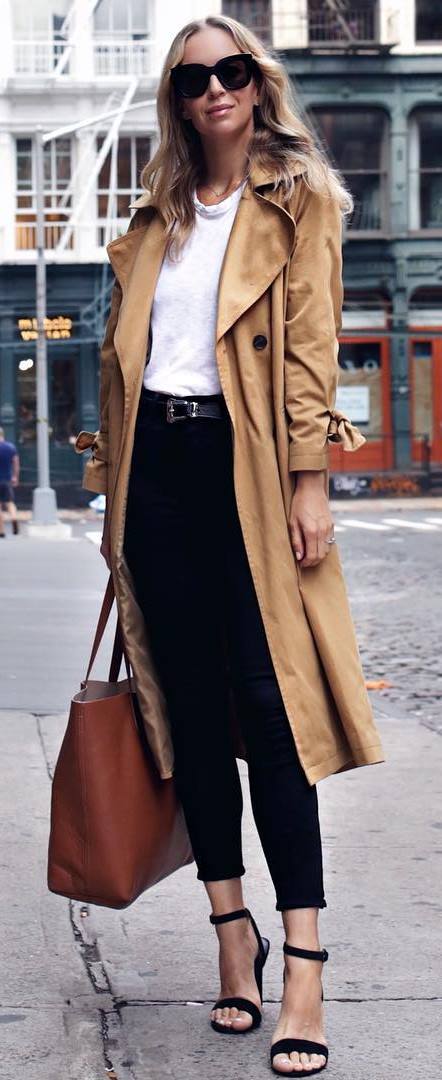 trendy fall outfit idea : nude coat + bag + white t-shirt + skinnies + heels