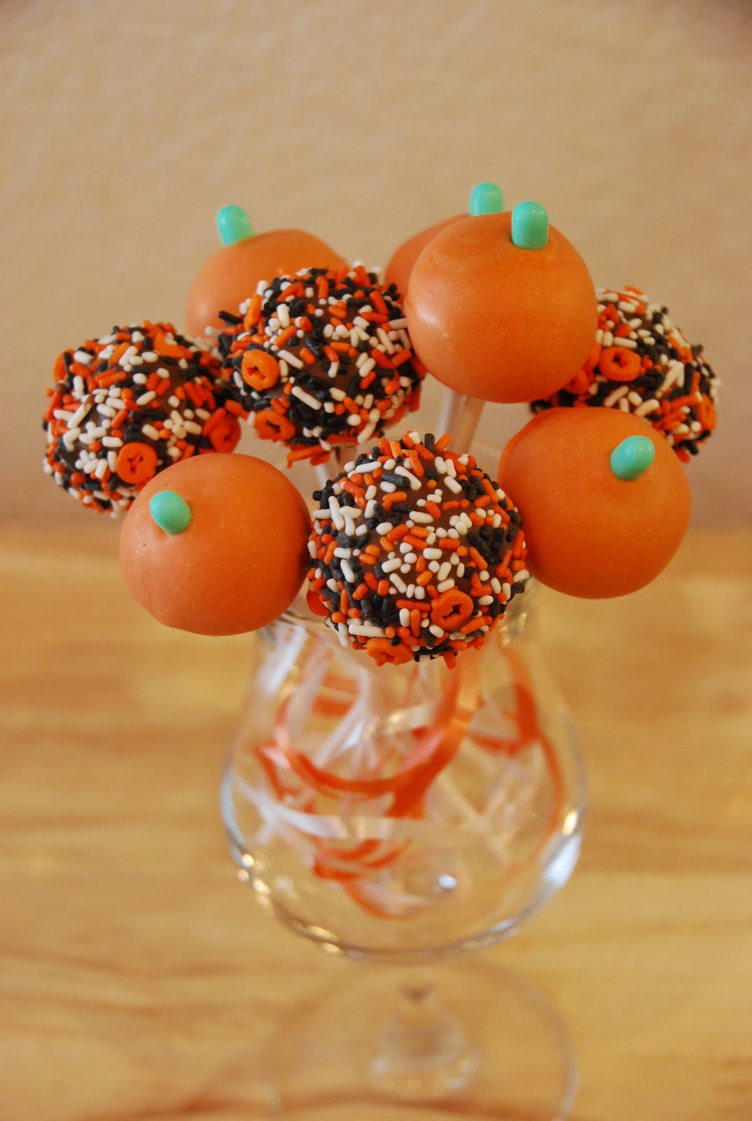 halloween cake pops images Creative Cakes By Rochelle