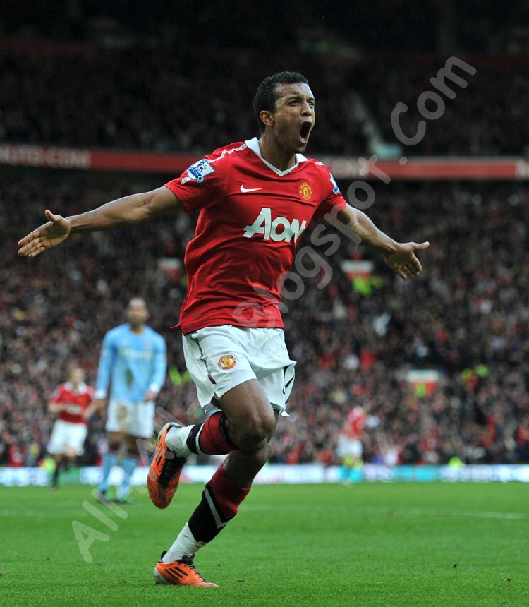 hq soccer photos manchester united vs manchester city hq match photos