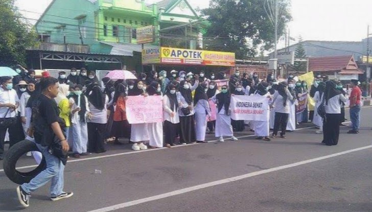 Inilah Aksi Tenaga Kesehatan Kab Takalar, Tuntut Perbaikan Kesejahteraan