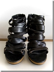 black_strappy_gladiators_front