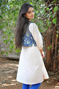 Nikitha Narayan new glam pics-thumbnail-22