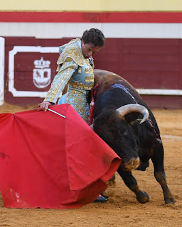 Derechazo Alfonso Simpson de Lima toros Valdilecha Madrid copa chenel