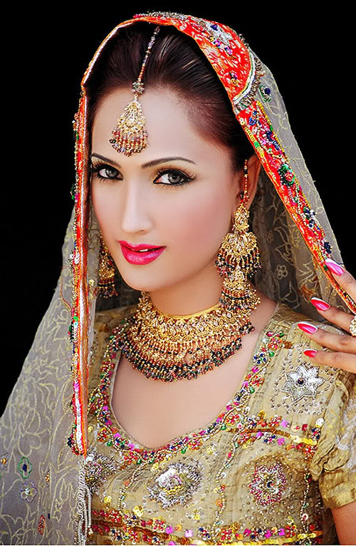 Bridal dresses in pakistan 2011bridal makeuppakistani bridal makeupbridal
