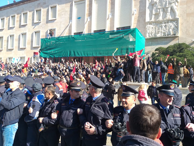 Î‘Ï€Î¿Ï„Î­Î»ÎµÏƒÎ¼Î± ÎµÎ¹ÎºÏŒÎ½Î±Ï‚ Î³Î¹Î± military parade in Tirana 2019