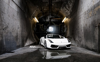 #35 Lamborghini Wallpaper