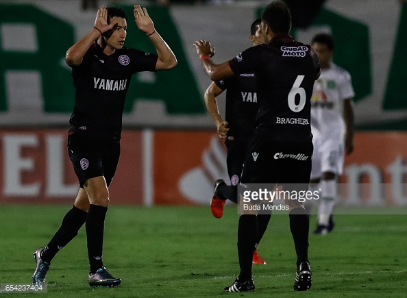 Chapecoense é surpreendida e perde na estreia em casa pela Libertadores