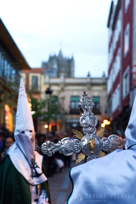 Cruz Hacia la Catedral