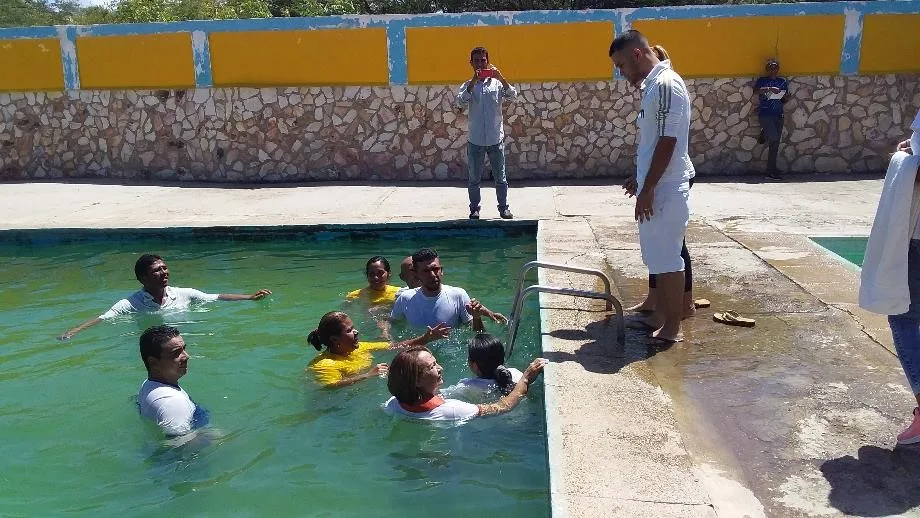 bautizo en agua cristiano