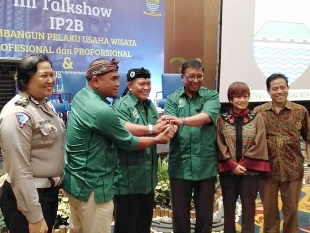 IP2B Tingkatkan Kualitas Pengemudi Layanan Pariwisata Kota Bandung 