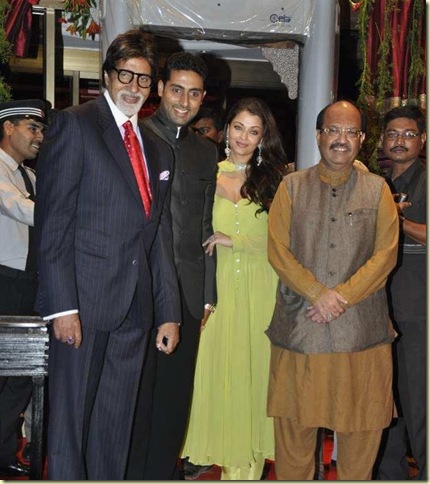 Stars_at_Fardeen_Khan_s_sister_Laila_Khan_wedding_reception_8_