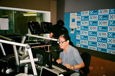 シドニーのラジオ2SERの人気プログラムDeparture Lounge
