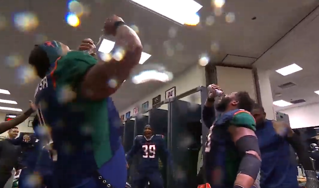 Seattle Dragons celebrate first XFL victory by chugging Bud Light Seltzer 2/15/2020